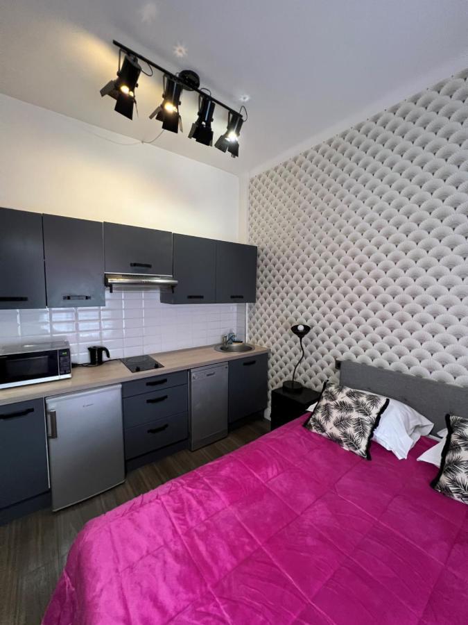 Azur City Hotel Nice Bagian luar foto