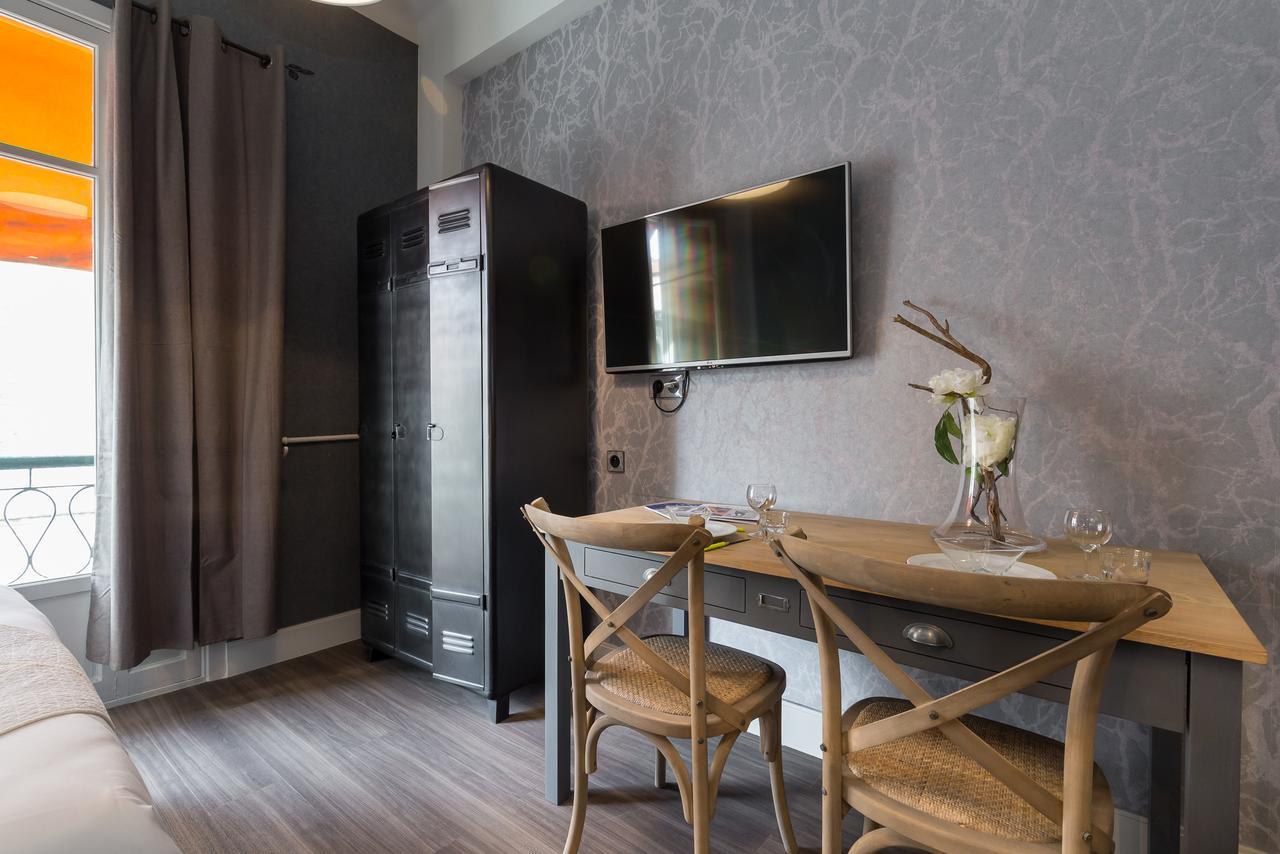 Azur City Hotel Nice Bagian luar foto