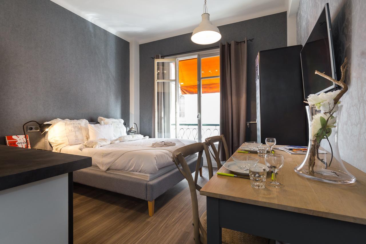 Azur City Hotel Nice Bagian luar foto
