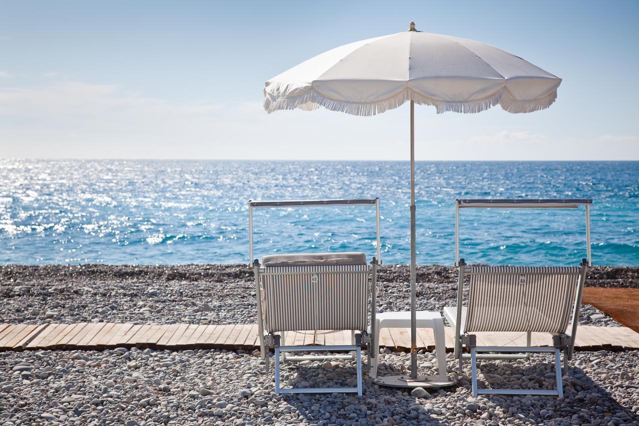 Azur City Hotel Nice Bagian luar foto